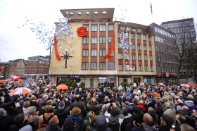 Em 21 de janeiro, a Igreja de Scientology de Hamburgo celebrou a abertura da sua nova sede completamente transformada em Domstrasse 9, em Altstadt, o centro da zona histórica de Hamburgo.