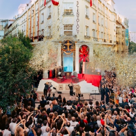 O corte da fita na Vizinhança do bairro de Las Letras de Madrid marcou uma nova era de liberdade religiosa na Espanha, com dignatários judiciais, dos direitos humanos e da religião que proclamam Scientology como a esperança do seu país.